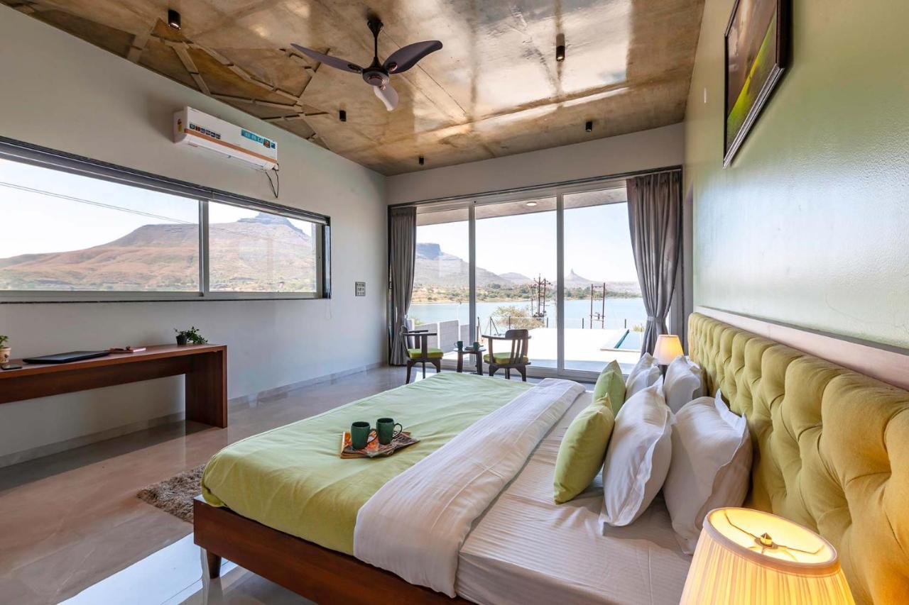 Stayvista'S Bellisimo Panorama - Lakeside Oasis With Infinity Pool, Modern Interiors, Open-To-Sky Bathtub, And Lush Green Lawn Nashik Exterior foto